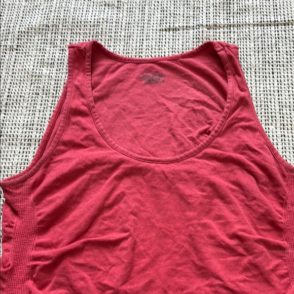 Athleta Tank Top Women's Sz M Breezy Ruched Tank Orange (looks reddish) - Picture 4 of 5